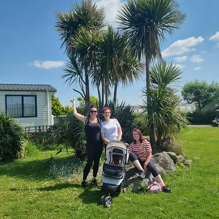 319 Unity Beach Holiday Resort Unity Brean 6 Birth 2 Pets Stay Free Passes Not Included No Workers Sorry Berrow Exterior photo